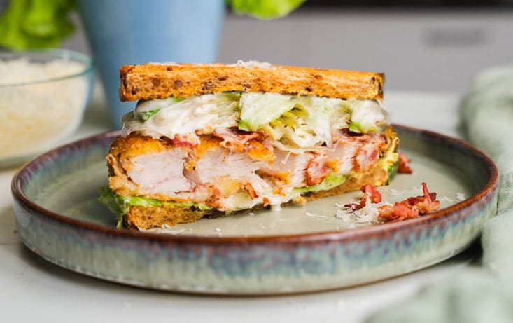 Ceasarsallad sandwich med RågLevain - Recept | Pågen