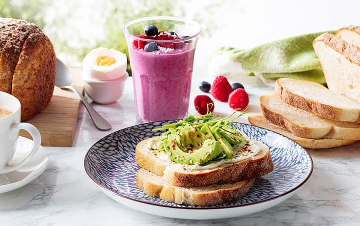 Avokadomacka med Ägg - Lyxig med Smoothie - Recept | Pågen