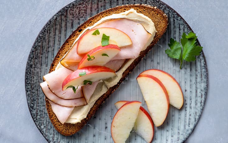 Macka med Hummus & Äpple - LingonGrova - Recept | Pågen