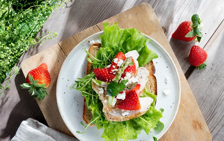 Macka med Jordgubbar & Feta - SmörgåsLimpa - Recept | Pågen