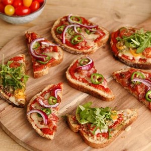 Pizzamackor på fullkornsbröd | Pågen