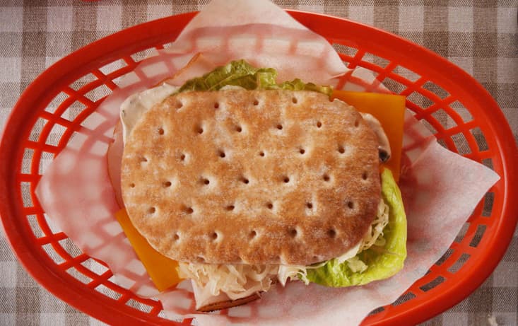 Route 66-macka med kalkonpastrami - Hönö - Recept | Pågen