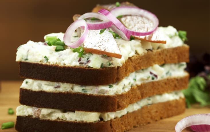 Sillabakelse med matjessill & gräslök - Recept | Pågen