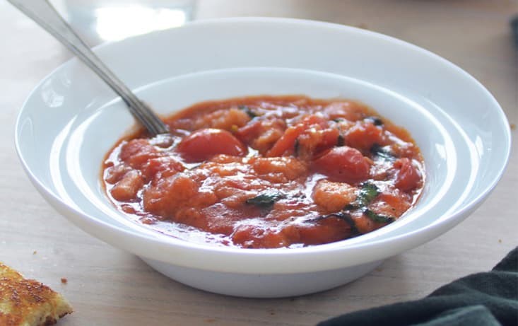 Toscansk tomatsoppa med färsk basilika - Recept | Pågen